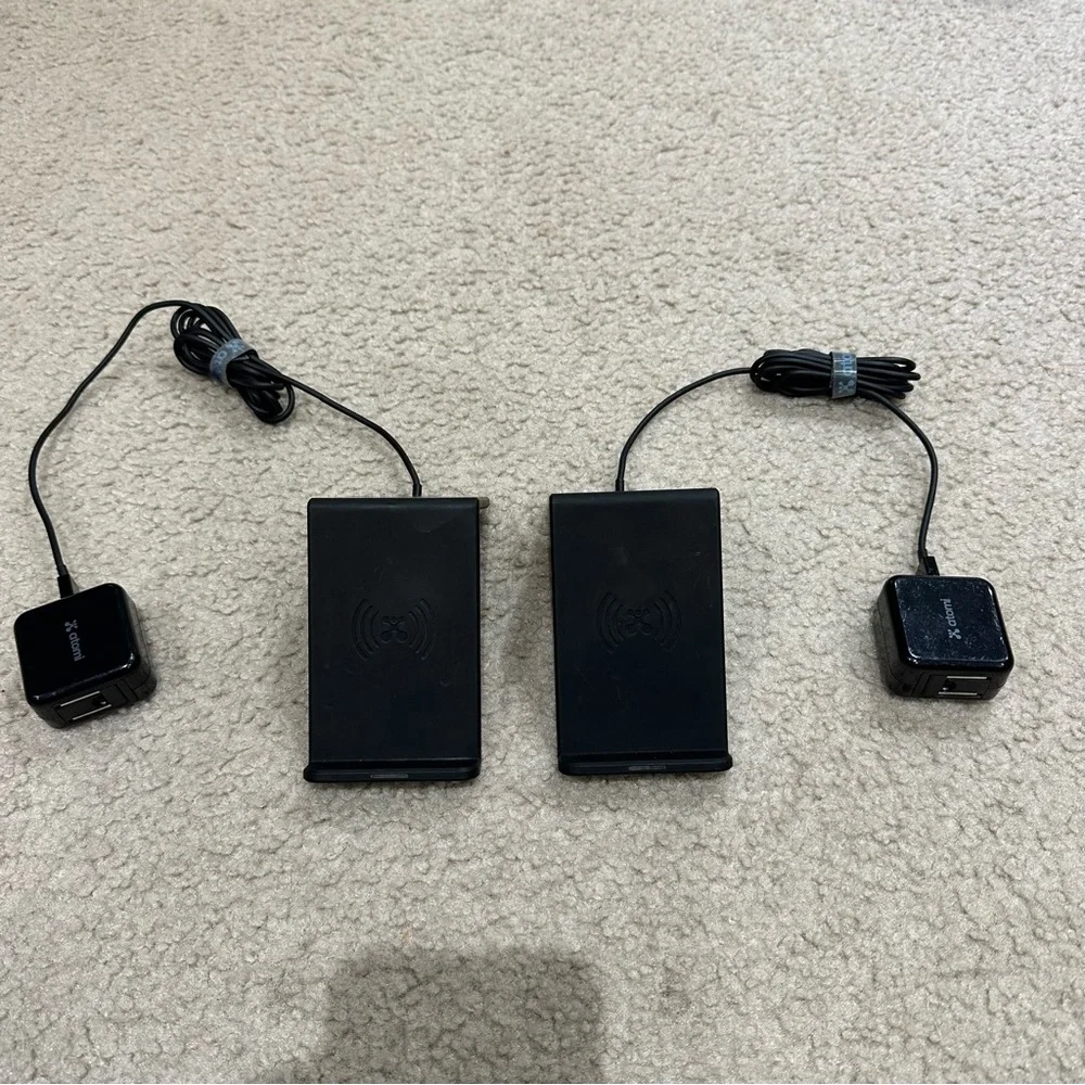 Set of 2 Atomi Qi Wireless Charge Stand Smartphone Chargers